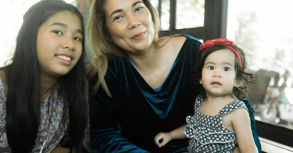 ママと赤ちゃんが日常の中でやさしく触れ合うBerpyの世界観を伝える画像。