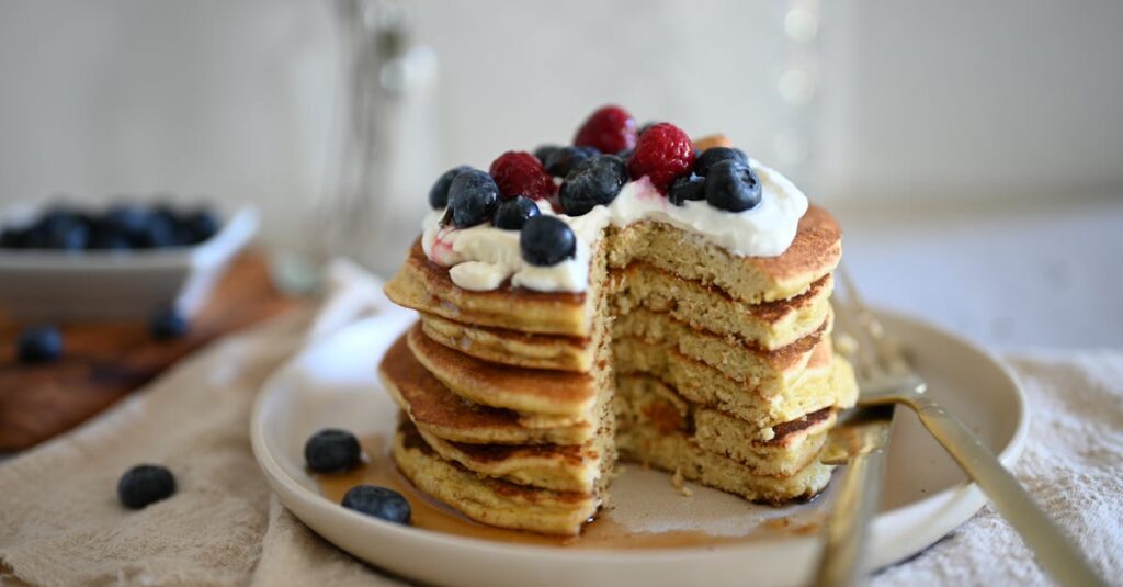 パルシステムの宅配食品の量をチェックする様子