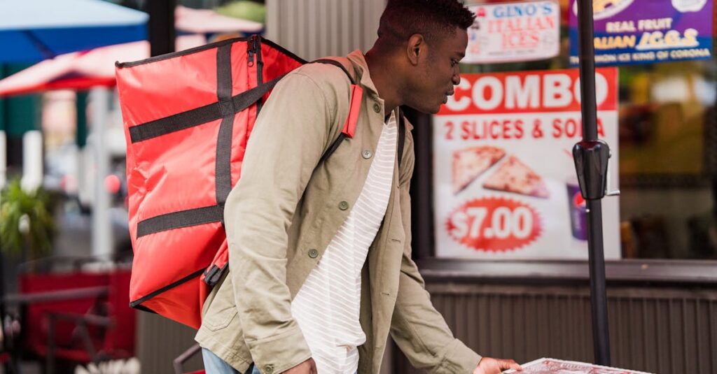 冷蔵・冷凍・ミールキットの惣菜宅配サービスの違いを比較する図解