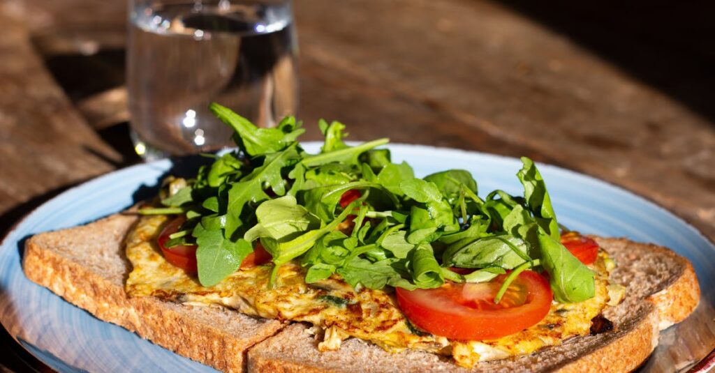 栄養バランスの良い食事が時短で完成している様子