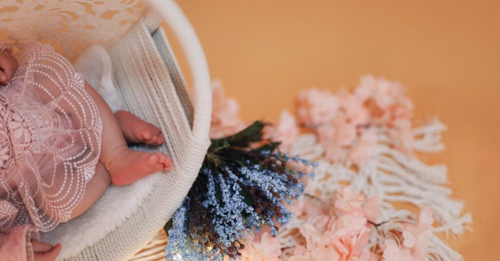 アロベビー ミルクローションで1週間後に得られたもちもちツルツルの肌の変化。手触りや見た目の違いが明らかな様子。