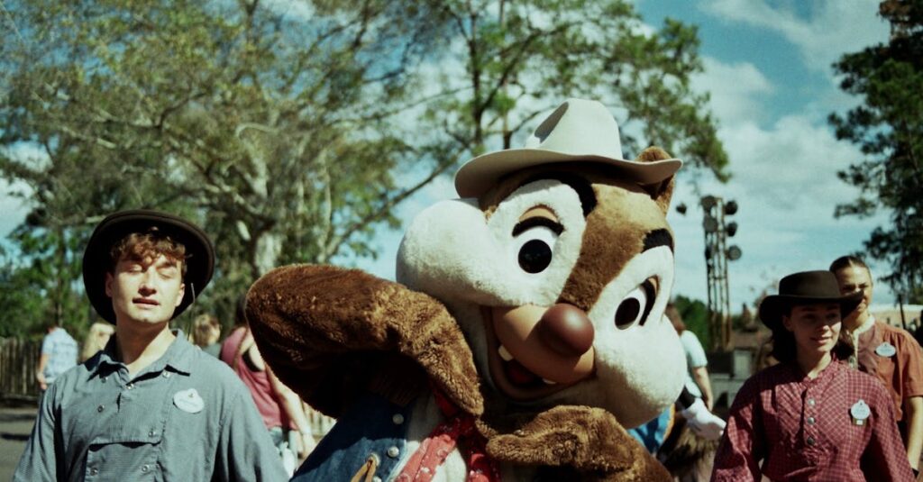 ディズニー英語システムの無料サンプルで満足する家族のイメージ画像