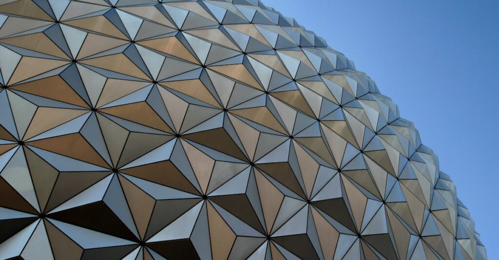 ディズニー英語システムのサンプル申し込み画面の手順を確認している様子のイメージ画像