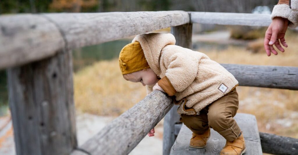 アロベビー ミルクローションが新生児から使える理由を説明する画像。天然由来成分や無添加処方が強調されている。