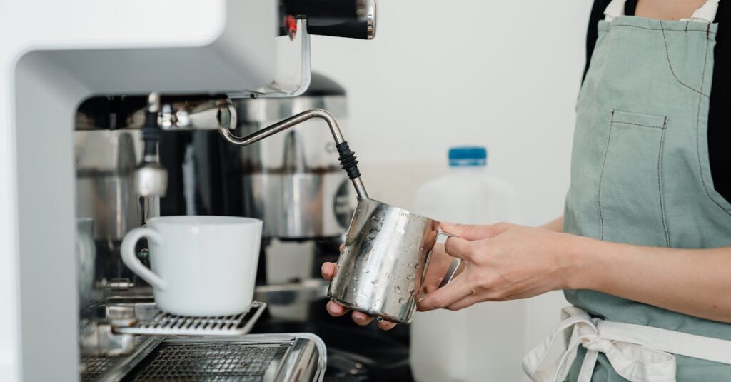 珈琲きゃろっとは世界基準のカッピングで評価され、国際的な品評会でも高い受賞歴を誇ります。