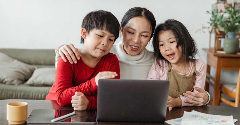 ABEMAプレミアムの無料体験を利用しているスマートフォン画面の様子