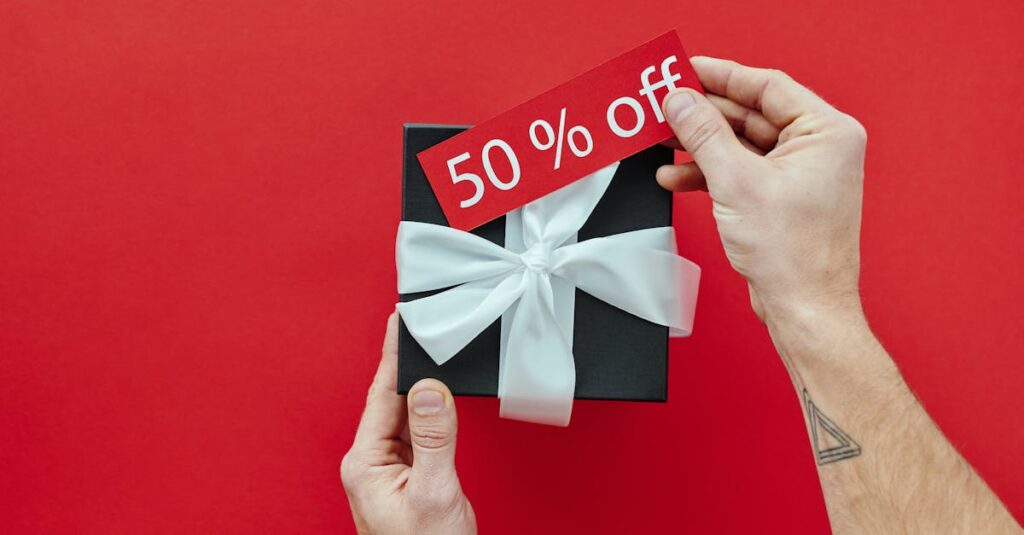 サブスク料金やプランを比較しているイメージ図