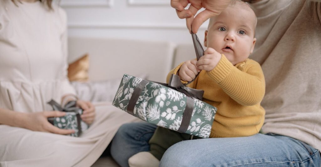 Berpyの商品セットの中身を比較して購入前にチェックしているママの画像。