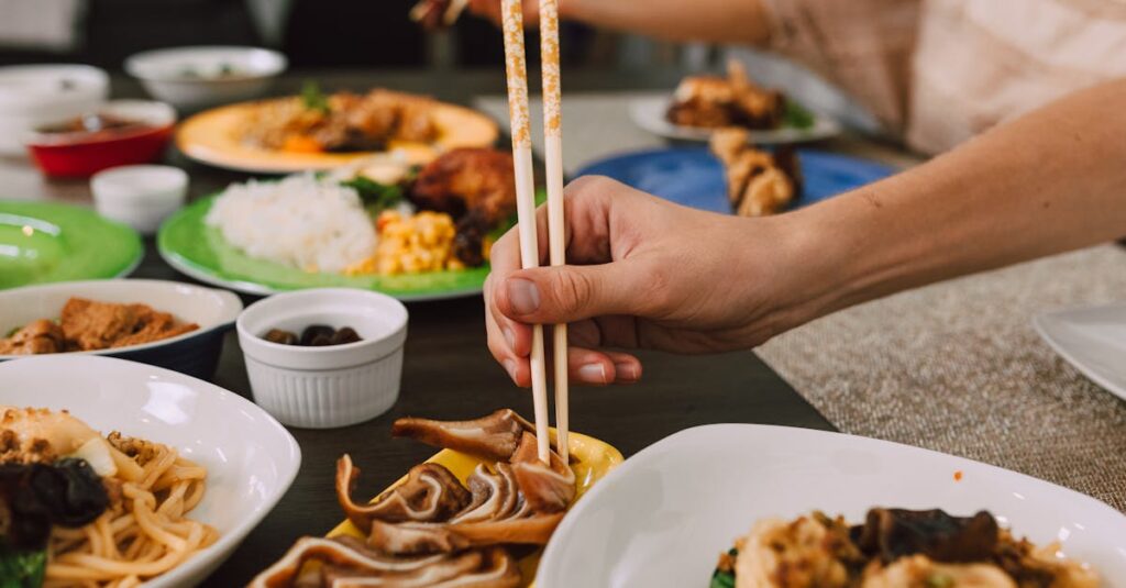 調味料サブスクで届く多様なスパイスや調味料の瓶が並ぶシーン