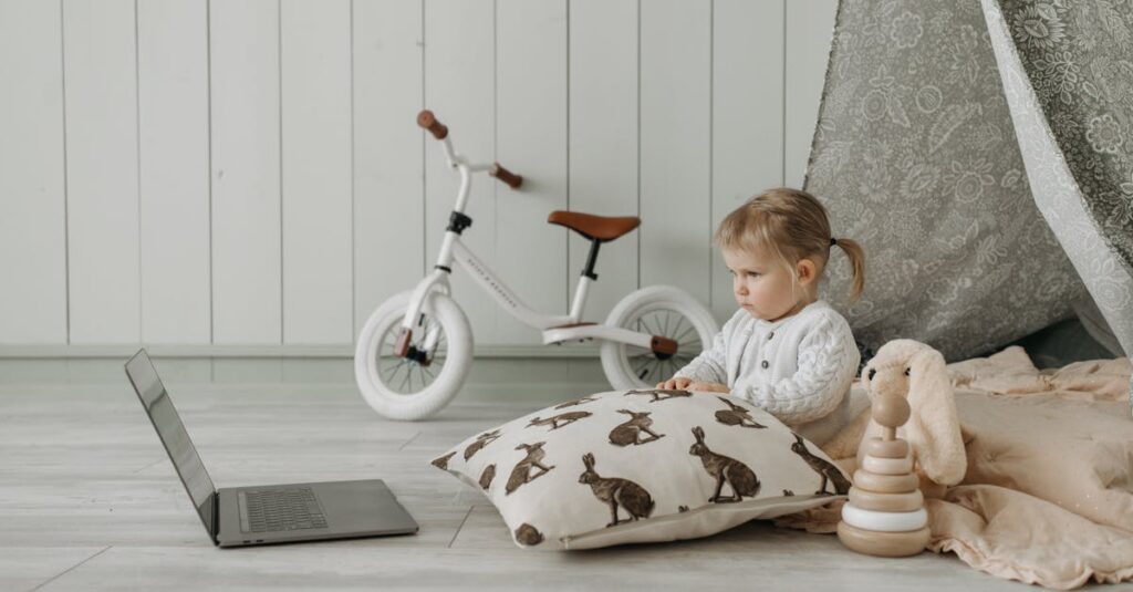 シンプルですっきりとした知育玩具の収納環境イメージ