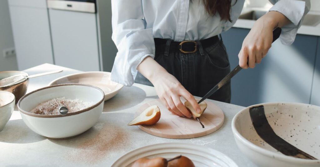 忙しい日々の中でもスマートに食生活を維持するビジネスパーソン