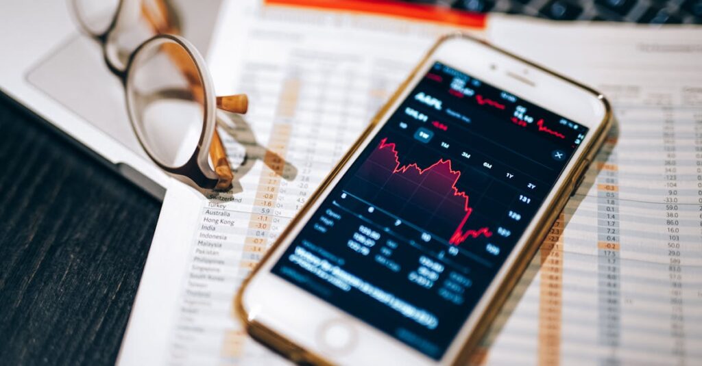 サブスク料金やプランを比較しているイメージ図