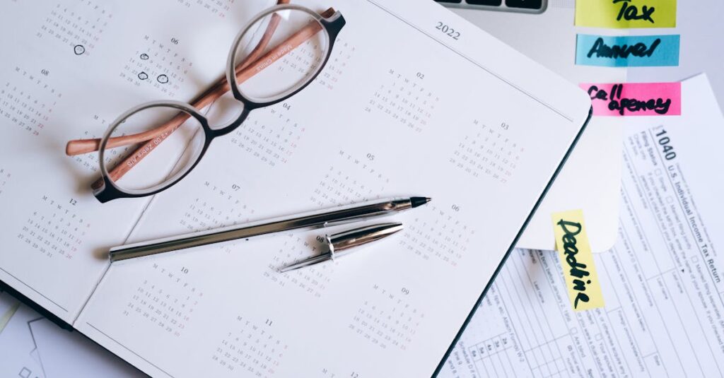 初めて家事代行を使った利用者の安心感を表現するシーン。笑顔の主婦と丁寧に対応するスタッフ。