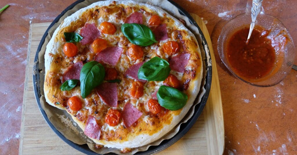 自宅で高級料理を簡単に作れるシーン。丁寧な説明書と美しい食材が揃うセット。